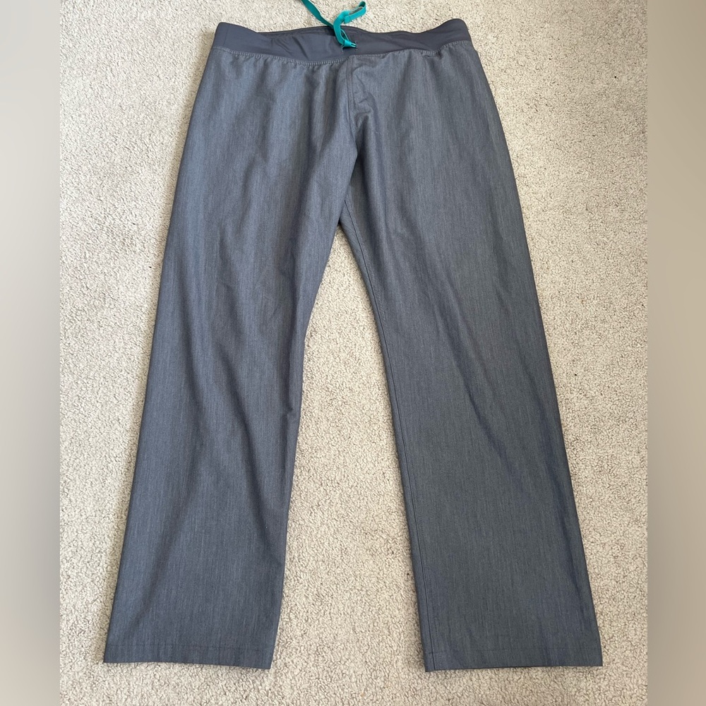 Figs Livingston graphite pant size XL